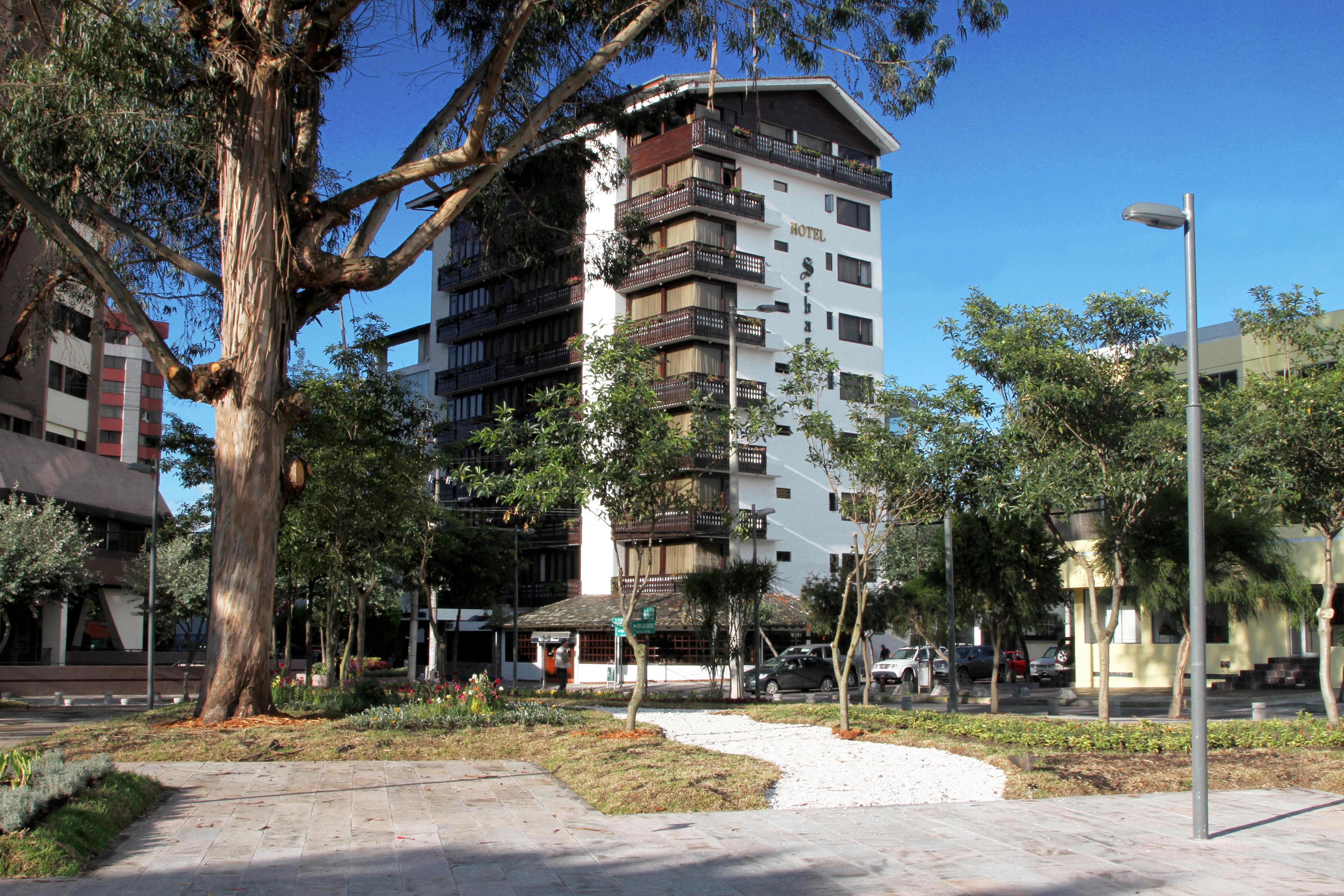 Hotel Selina Quito Esterno foto