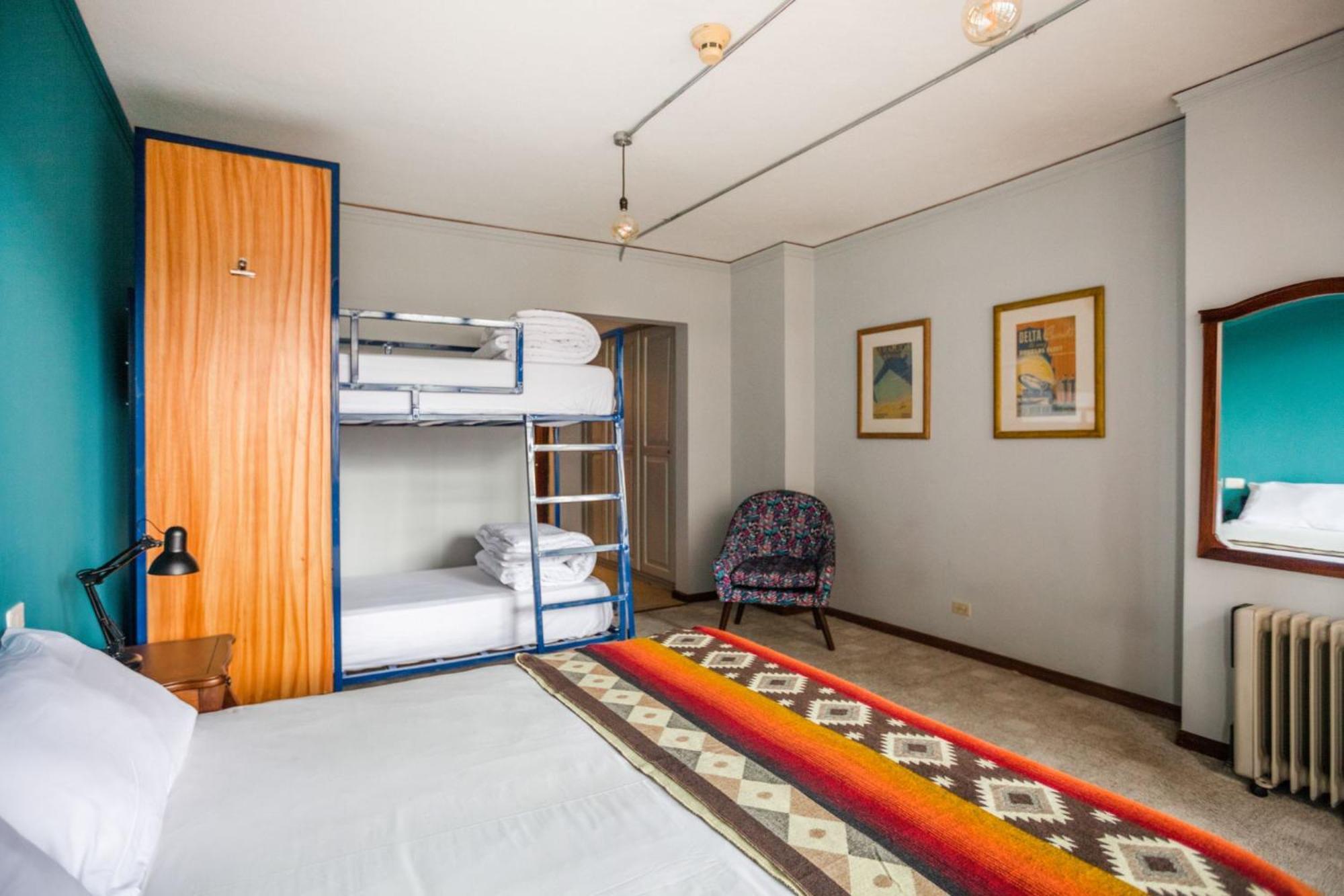 Hotel Selina Quito Esterno foto