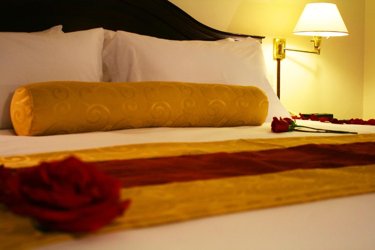 Hotel Selina Quito Esterno foto