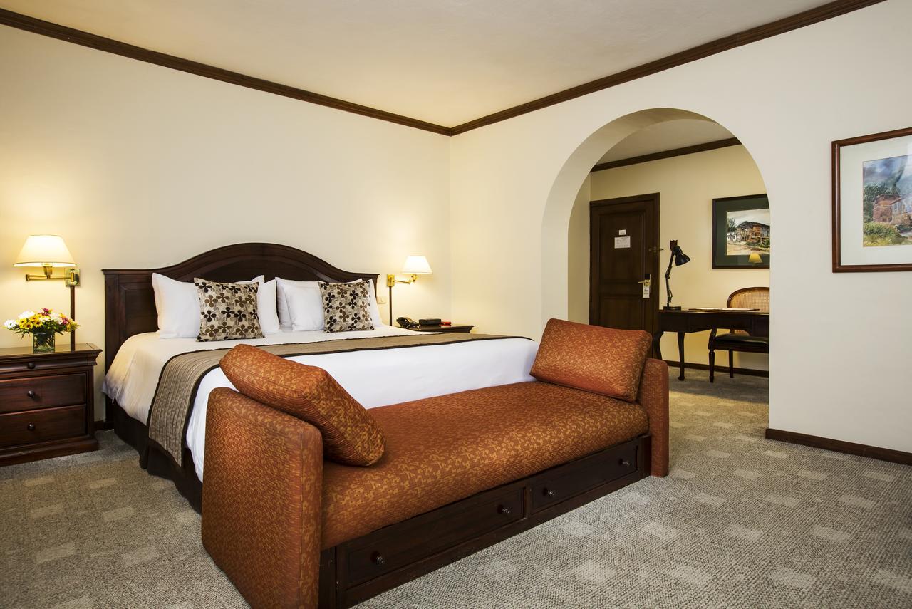 Hotel Selina Quito Esterno foto