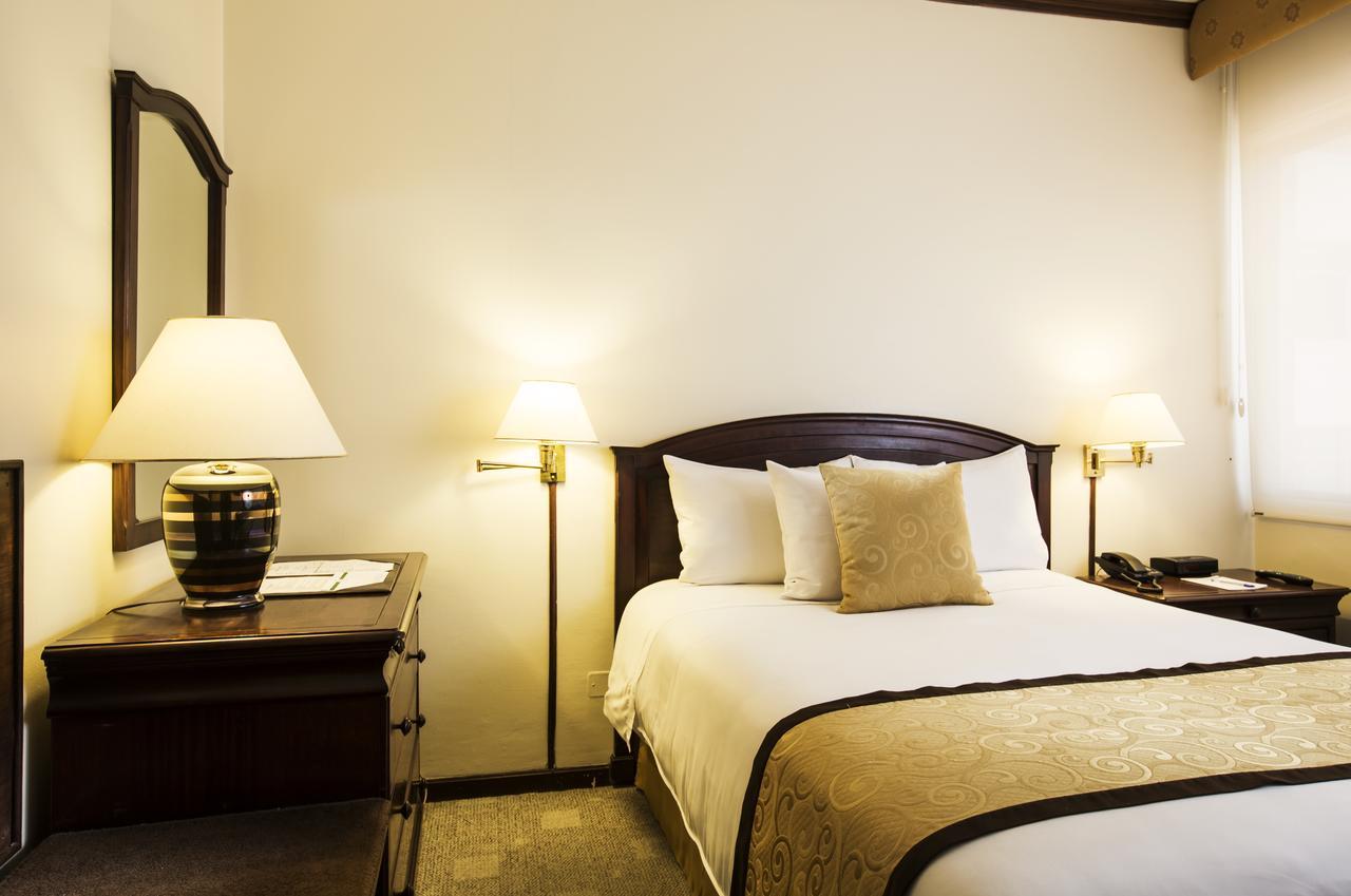 Hotel Selina Quito Esterno foto